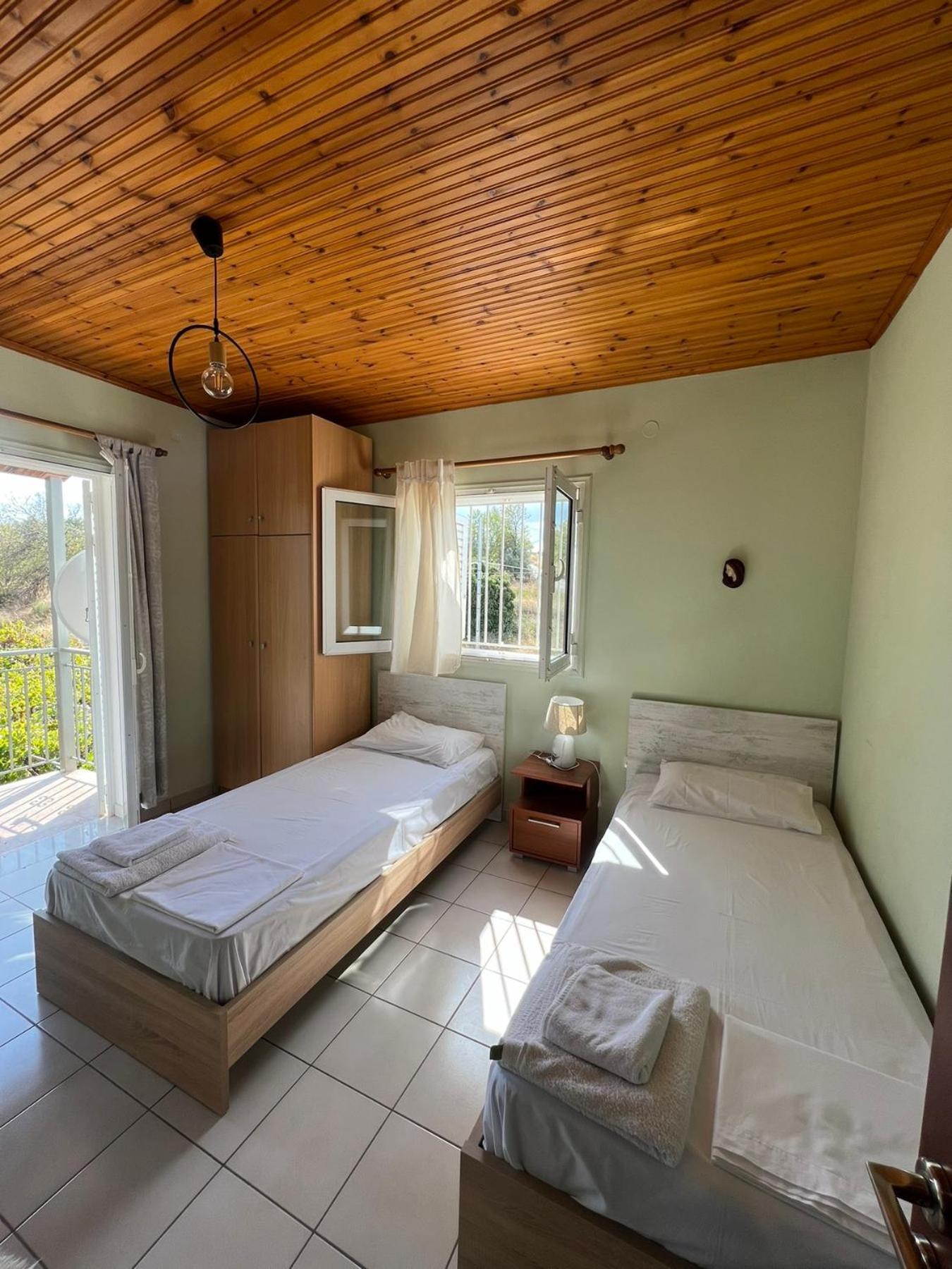 Xenia'S Seaview House Villa Paralia Avlidhos Екстериор снимка